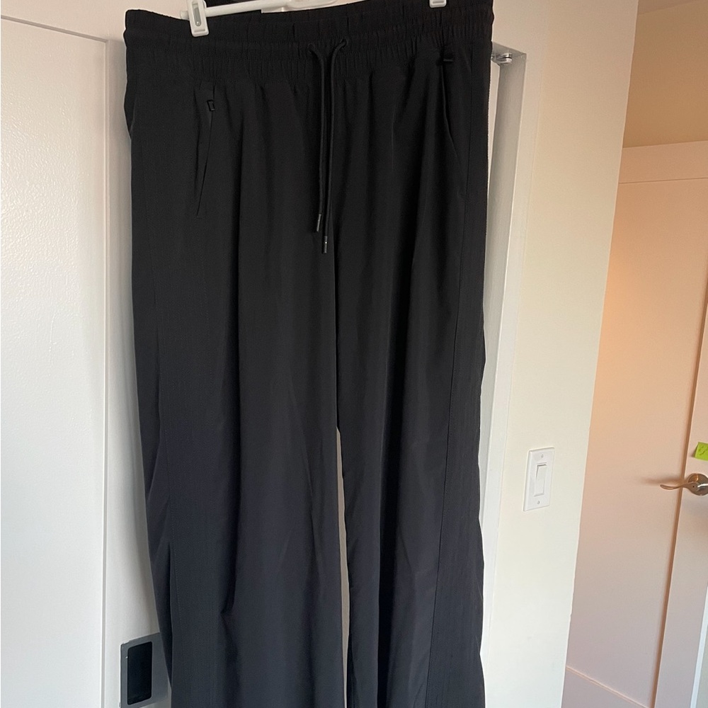 Athleta wide leg pants (women’s tall) THESE ARE CROPPED.